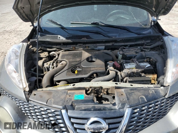 2012 Nissan Juke SL z VIN JN8AF5MVXCT122782, wystawiony jako Copart lot #50645195 z przebiegiem 156 269 mil mil oraz Szkoda całkowita • Salvage title. Historia ofert i sprzedaży dostępna na DreamBid. Obrazek 13.