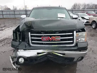 2013 GMC Sierra 1500 SLT with VIN 3GTP2WE70DG205210, listed as a IAAI auction lot 41107618 with 166,354 mi miles. Bid and sale history available at carsss.com. Image 12.