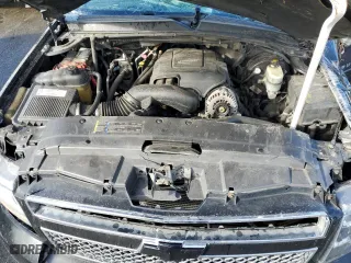 2007 Chevrolet Suburban LT with VIN 1GNFC16087R251053, listed as a Copart auction lot 47995345 with 230,568 mi miles and Salvage Title. Bid and sale history available at carsss.com. Image 12.