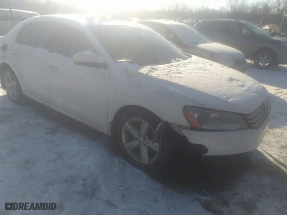 2013 Volkswagen Passat TDI SE w/Sunroof with VIN 1VWBN7A38DC123364, listed as a IAAI auction lot 41408586 with 125,357 mi miles. Bid and sale history available at carsss.com. Image 1.