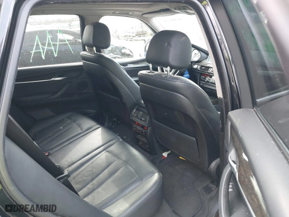 2015 BMW X5 sDrive35i with VIN 5UXKR2C54F0H35124, listed as a IAAI auction lot 41885474 with 88,865 mi miles. Bid and sale history available at carsss.com. Image 8.