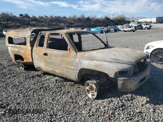 2001 Dodge Ram 2500 with VIN 3B7KF23601G193007, listed as a Copart auction lot 73087294 with 0 mi miles and Non Repairable. Bid and sale history available at carsss.com. Image 4.