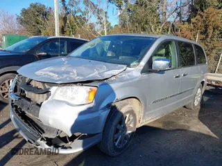 2011 Chrysler Town & Country Touring L with VIN 2A4RR8DGXBR714238, listed as a IAAI auction lot 41283027 with 205,498 mi miles and . Bid and sale history available at DreamBid. Image 2.