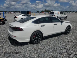 2023 Honda Accord Touring with VIN 1HGCY2F81PA025025, listed as a Copart auction lot 60253695 with 42,312 mi miles and Salvage title. Bid and sale history available at DreamBid. Image 3.