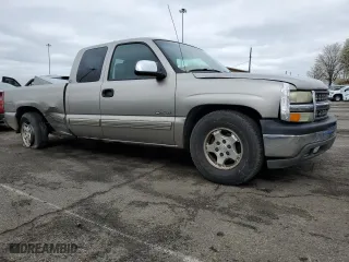 2000 Chevrolet Silverado 1500 LS with VIN 2GCEC19T5Y1231427, listed as a Copart auction lot 50862895 with 0 mi miles and Salvage Title. Bid and sale history available at carsss.com. Image 4.