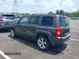 2014 Jeep Patriot High Altitude z VIN 1C4NJPFA9ED763968, wystawiony jako IAAI lot #42604911 z przebiegiem 134 519 mil mil oraz . Historia ofert i sprzedaży dostępna na DreamBid. Obrazek 3.