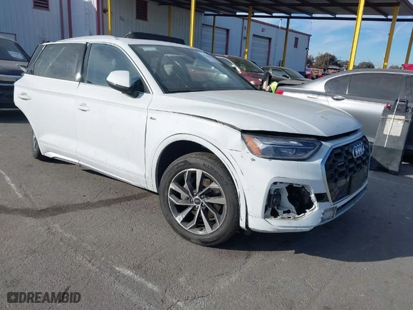 2022 Audi Q5 S line Premium with VIN WA1GAAFY3N2101201, listed as a IAAI auction lot 41263245 with 28,361 mi miles. Bid and sale history available at carsss.com. Image 1.