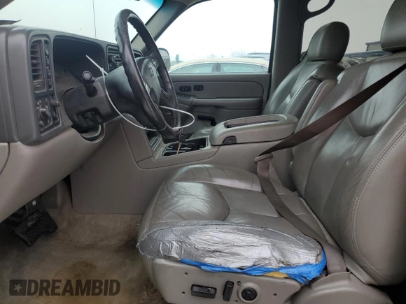 2005 Chevrolet Suburban Z71 with VIN 3GNFK16Z95G243171, listed as a Copart auction lot 43341255 with 273,083 mi miles and Clean Title. Bid and sale history available at carsss.com. Image 7.