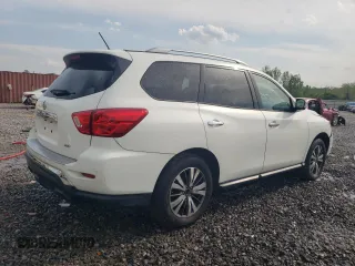 2017 Nissan Pathfinder SL with VIN 5N1DR2MM1HC688290, listed as a Copart auction lot 52807675 with 129,038 mi miles and Salvage Title. Bid and sale history available at carsss.com. Image 3.