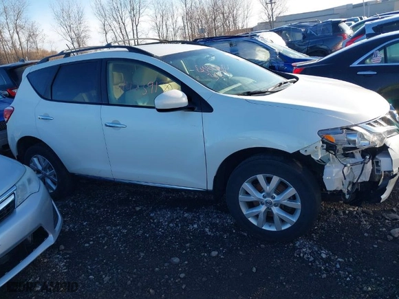 2013 Nissan Murano SL with VIN JN8AZ1MW9DW307608, listed as a IAAI auction lot 41423917 with 70,179 mi miles. Bid and sale history available at carsss.com. Image 13.
