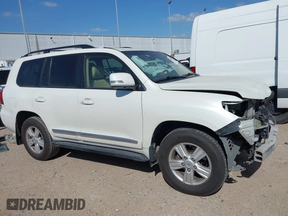 2013 Toyota Land Cruiser with VIN JTMHY7AJ0D4013762, listed as a IAAI auction lot 41833955 with 154,801 mi miles. Bid and sale history available at carsss.com. Image 14.