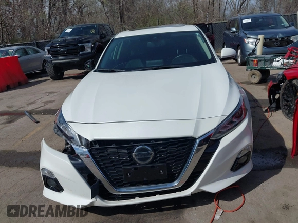 2020 Nissan Altima Platinum with VIN 1N4BL4FV8LN302630, listed as a IAAI auction lot 41844295 with 57,598 mi miles and . Bid and sale history available at carsss.com. Image 12.