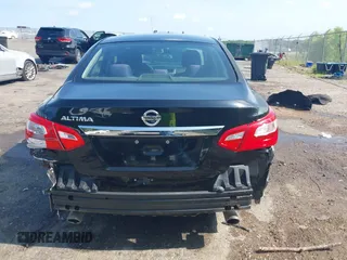 2016 Nissan Altima S z VIN 1N4AL3AP7GN325031, wystawiony jako IAAI lot #42403261 z przebiegiem 304 819 mil mil oraz . Historia ofert i sprzedaży dostępna na DreamBid. Obrazek 17.
