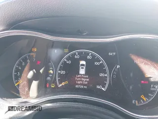 2019 Jeep Grand Cherokee Limited with VIN 1C4RJFBG8KC784527, listed as a IAAI auction lot 41695979 with 65,729 mi miles. Bid and sale history available at carsss.com. Image 7.