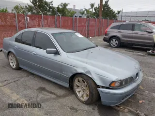 2003 BMW 5 Series 525iA with VIN WBADT43463G024729, listed as a IAAI auction lot 42032836 with 1 mi miles. Bid and sale history available at carsss.com. Image 1.