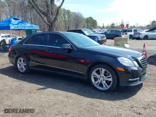 2012 Mercedes-Benz E-Class E 350 Luxury with VIN WDDHF8JB0CA614034, listed as a IAAI auction lot 42036672 with 65,049 mi miles. Bid and sale history available at carsss.com. Image 13.