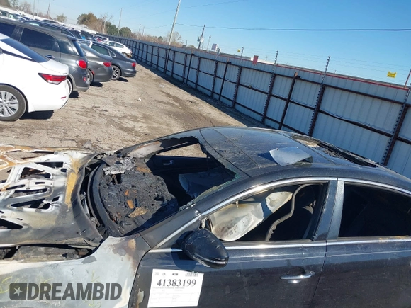 2014 Kia Cadenza Premium with VIN KNALN4D76E5151350, listed as a IAAI auction lot 41383199 with Not Provided miles and . Bid and sale history available at carsss.com. Image 6.