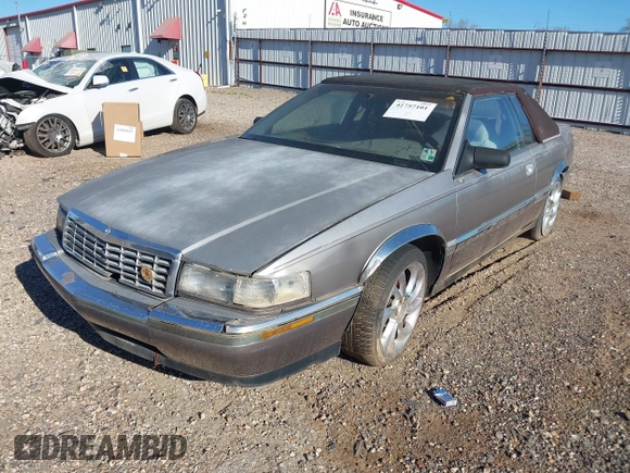 1992 Cadillac Seville z VIN 1G6EL13B2N0612154, wystawiony jako IAAI lot #41757101 z przebiegiem Nie podano mil oraz . Historia ofert i sprzedaży dostępna na DreamBid. Obrazek 2.