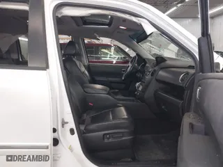 2012 Honda Pilot Touring with VIN 5FNYF4H9XCB035551, listed as a IAAI auction lot 41668893 with 1 mi miles. Bid and sale history available at carsss.com. Image 5.