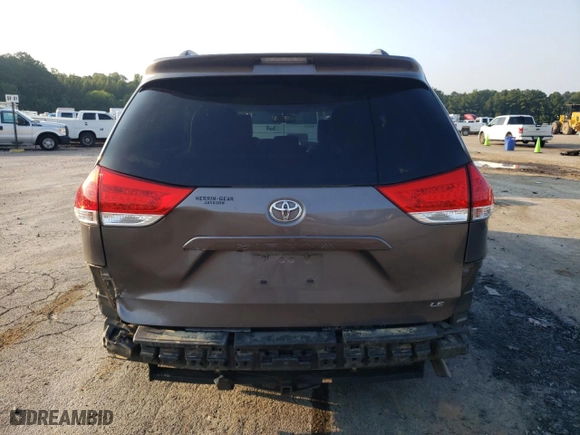 2011 Toyota Sienna LE AAS with VIN 5TDKK3DC5BS116741, listed as a Copart auction lot 43147955 with 212,663 mi miles and Salvage Title. Bid and sale history available at carsss.com. Image 6.
