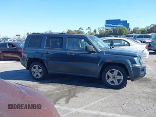 2007 Jeep Patriot Sport with VIN 1J8FF28W87D294692, listed as a IAAI auction lot 42236349 with 127,859 mi miles and . Bid and sale history available at DreamBid. Image 13.