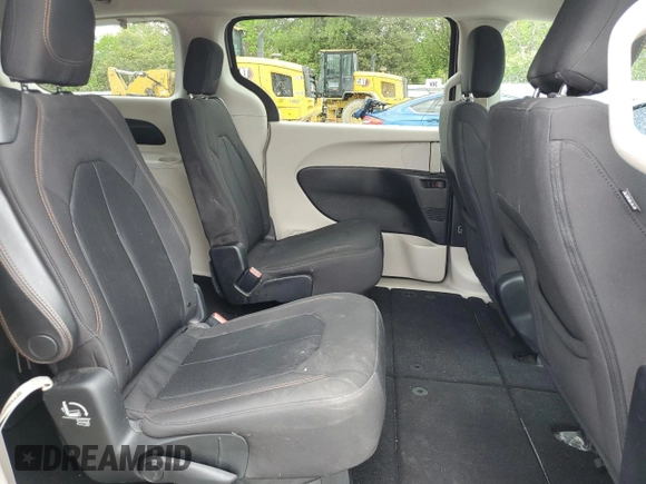 2017 Chrysler Pacifica Touring with VIN 2C4RC1DG5HR537931, listed as a Copart auction lot 55613605 with 159,536 mi miles and Salvage Title. Bid and sale history available at DreamBid. Image 11.