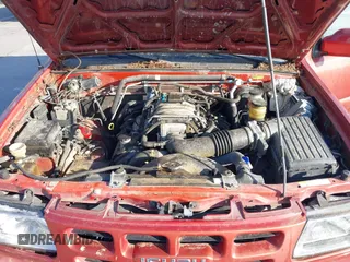 2001 Isuzu Rodeo S with VIN 4S2DM58W814303358, listed as a IAAI auction lot 42695509 with Not provided miles and . Bid and sale history available at DreamBid. Image 10.