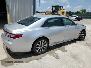 2019 Lincoln Continental Standard with VIN 1LN6L9PK5K5605548, listed as a Copart auction lot 62741004 with 62,694 mi miles and Salvage Title. Bid and sale history available at carsss.com. Image 3.