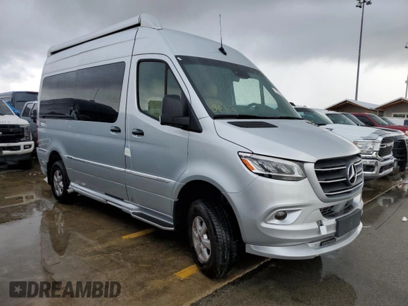 2024 Mercedes-Benz Sprinter with VIN W1X4EBVY0NP494288, listed as a Copart auction lot 74708304 with Not Provided miles and Salvage Title. Bid and sale history available at DreamBid. Image 4.