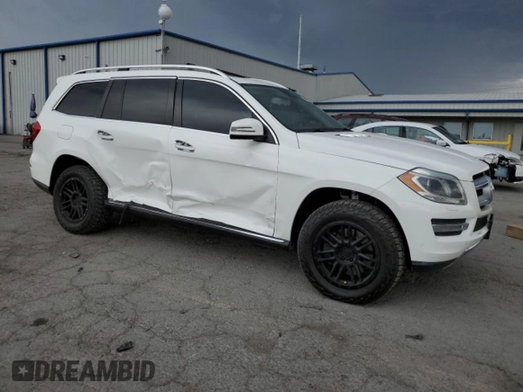 2014 Mercedes-Benz GL 450 z VIN 4JGDF7CE4EA314084, wystawiony jako Copart lot #59593195 z przebiegiem 161 026 mil mil oraz Szkoda całkowita • Salvage title. Historia ofert i sprzedaży dostępna na DreamBid. Obrazek 4.