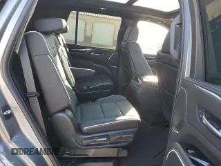 2023 Cadillac Escalade 4WD Sport z VIN 1GYS4FKL8PR461521, wystawiony jako Copart lot #47613175 z przebiegiem 31 627 mil mil oraz Szkoda całkowita • Salvage title. Historia ofert i sprzedaży dostępna na DreamBid. Obrazek 10.