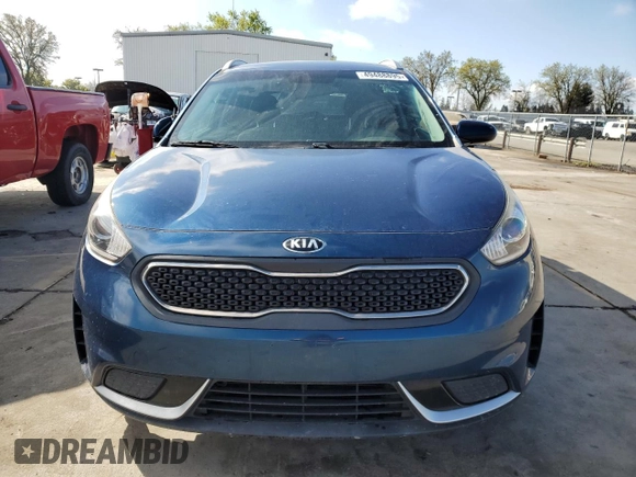 2018 Kia Niro LX with VIN KNDCB3LC6J5206975, listed as a Copart auction lot 49488895 with 121,824 mi miles and Clean Title. Bid and sale history available at carsss.com. Image 5.