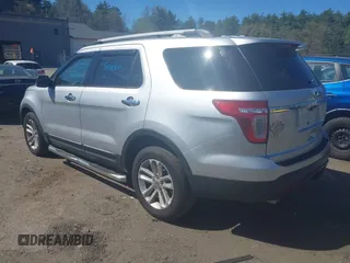 2011 Ford Explorer XLT with VIN 1FMHK8D84BGA89377, listed as a IAAI auction lot 42124816 with 234,269 mi miles and . Bid and sale history available at carsss.com. Image 3.