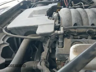 2018 GMC Sierra 1500 SLT z VIN 3GTP1NEC8JG200570, wystawiony jako IAAI lot #42879138 z przebiegiem 199 354 mil mil oraz . Historia ofert i sprzedaży dostępna na DreamBid. Obrazek 19.