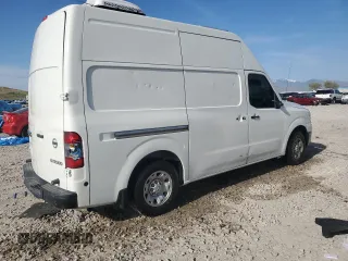 2017 Nissan NV Cargo SV z VIN 1N6BF0LY0HN805095, wystawiony jako Copart lot #53978975 z przebiegiem 131 896 mil mil oraz Szkoda całkowita • Salvage title. Historia ofert i sprzedaży dostępna na DreamBid. Obrazek 3.