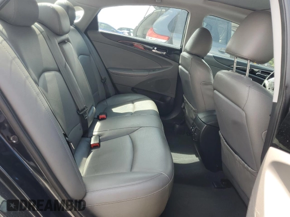 2013 Hyundai Sonata Limited z VIN 5NPEC4AC3DH591172, wystawiony jako Copart lot #58906375 z przebiegiem 171 765 mil mil oraz Szkoda całkowita • Salvage title. Historia ofert i sprzedaży dostępna na DreamBid. Obrazek 10.