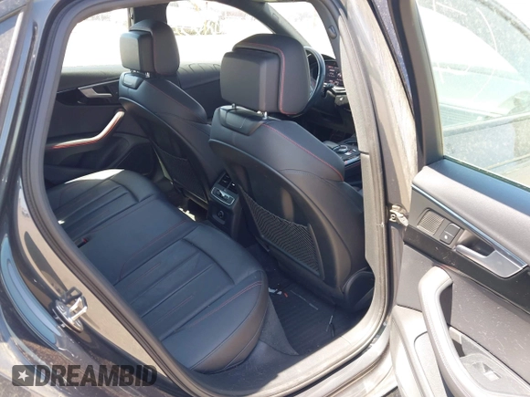2018 Audi A4 Premium Plus с VIN WAUENAF42JN002485, выставлен на аукционе IAAI как лот 42240833 с пробегом 126 819 миль миль и . История ставок и продаж доступна на DreamBid. Изображение 8.