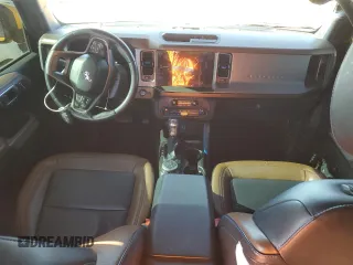 2022 Ford Bronco with VIN 1FMEE5BP8NLB30916, listed as a Copart auction lot 54632415 with 33,316 mi miles and Salvage title. Bid and sale history available at DreamBid. Image 8.