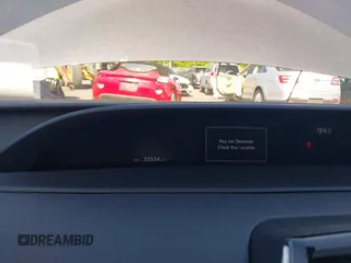 2022 Toyota Prius L Eco z VIN JTDKAMFU5N3188480, wystawiony jako IAAI lot #42146176 z przebiegiem 35 554 mil mil oraz . Historia ofert i sprzedaży dostępna na DreamBid. Obrazek 7.