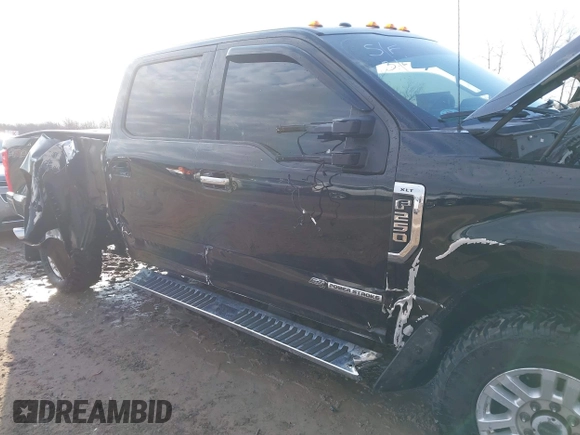 2017 Ford F-250 Lariat with VIN 1FT7W2BTXHEE16331, listed as a IAAI auction lot 41770428 with 71,992 mi miles and . Bid and sale history available at DreamBid. Image 6.