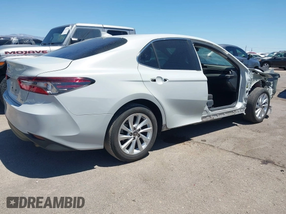2023 Toyota Camry LE z VIN 4T1C11AK3PU182386, wystawiony jako IAAI lot #42118553 z przebiegiem 38 705 mil mil oraz . Historia ofert i sprzedaży dostępna na DreamBid. Obrazek 4.