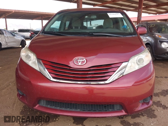 2017 Toyota Sienna LE Auto Access Seat с VIN 5TDKZ3DCXHS819305, выставлен на аукционе IAAI как лот 42284317 с пробегом 120 595 миль миль и . История ставок и продаж доступна на DreamBid. Изображение 13.