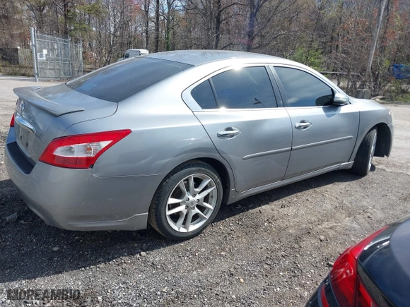 2009 Nissan Maxima 3.5 S with VIN 1N4AA51E89C813578, listed as a IAAI auction lot 39108267 with 148,937 mi miles. Bid and sale history available at carsss.com. Image 4.