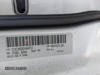 2014 Chrysler 300 S z VIN 2C3CCABG5EH344712, wystawiony jako IAAI lot #41594011 z przebiegiem 173 310 mil mil oraz . Historia ofert i sprzedaży dostępna na DreamBid. Obrazek 9.