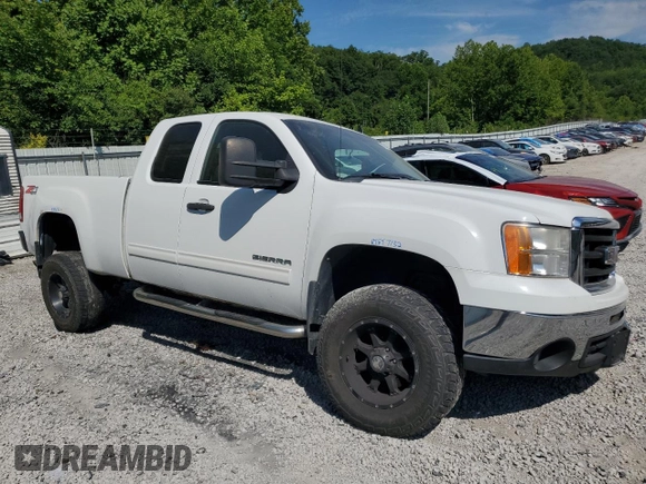 2011 GMC Sierra 1500 SLE z VIN 1GTR2VE33BZ374439, wystawiony jako Copart lot #59392784 z przebiegiem 180 828 mil mil oraz Szkoda całkowita • Salvage title. Historia ofert i sprzedaży dostępna na DreamBid. Obrazek 4.