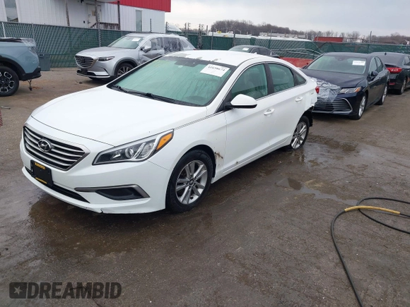 2016 Hyundai Sonata SE with VIN 5NPE24AF2GH351953, listed as a IAAI auction lot 41658674 with 126,126 mi miles and . Bid and sale history available at carsss.com. Image 2.