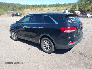 2018 Kia Sorento LX with VIN 5XYPG4A35JG410489, listed as a IAAI auction lot 41814696 with 134,402 mi miles. Bid and sale history available at carsss.com. Image 3.