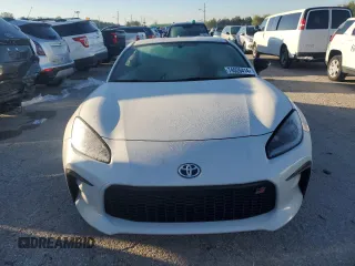2023 Toyota GR86 Premium with VIN JF1ZNBE18P9752644, listed as a Copart auction lot 74026414 with 10,181 mi miles and Salvage Title. Bid and sale history available at carsss.com. Image 5.