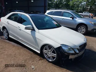 2010 Mercedes-Benz E 550 Luxury с VIN WDDHF9AB8AA199449, выставлен на аукционе IAAI как лот 42463618 с пробегом 96 505 миль миль и . История ставок и продаж доступна на DreamBid. Изображение 1.