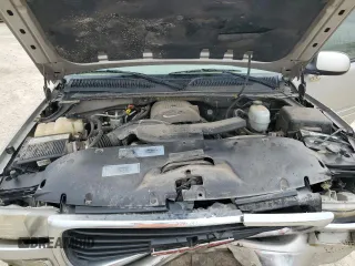 2005 GMC Yukon XL SLT with VIN 1GKEC16Z45J217761, listed as a Copart auction lot 51290375 with 204,236 mi miles and Salvage Title. Bid and sale history available at carsss.com. Image 12.